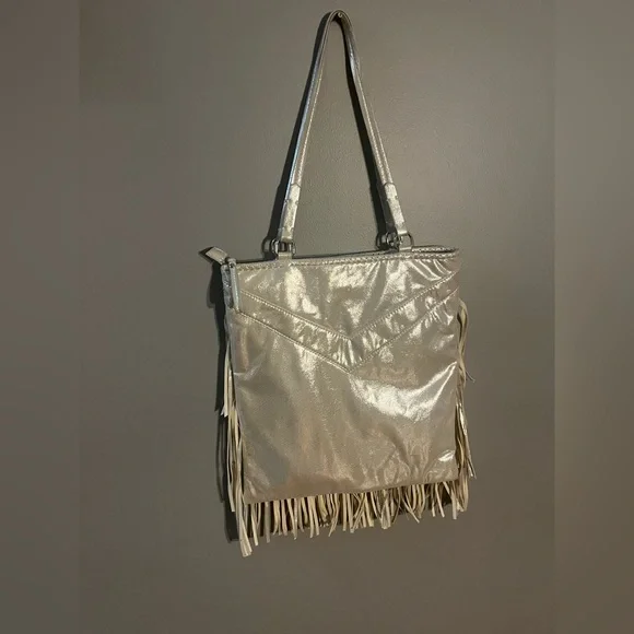 Charming Charlie Purse Rhinestone Fringe Metallic
Shimmering pearl Western Bag - Picture 3 of 9